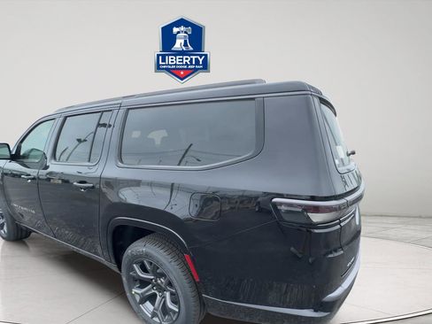 New 2026 Jeep Grand Wagoneer L Limited w/ Premium Group II AWD/4WD image 7