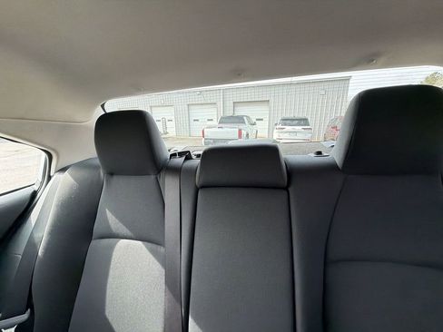 Used 2022 Toyota Corolla LE image 13