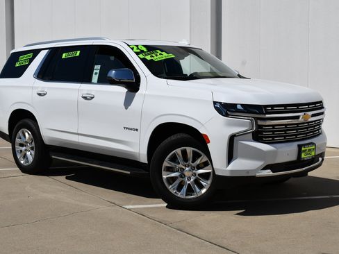Used 2024 Chevrolet Tahoe Premier w/ Premium Package AWD/4WD image 2