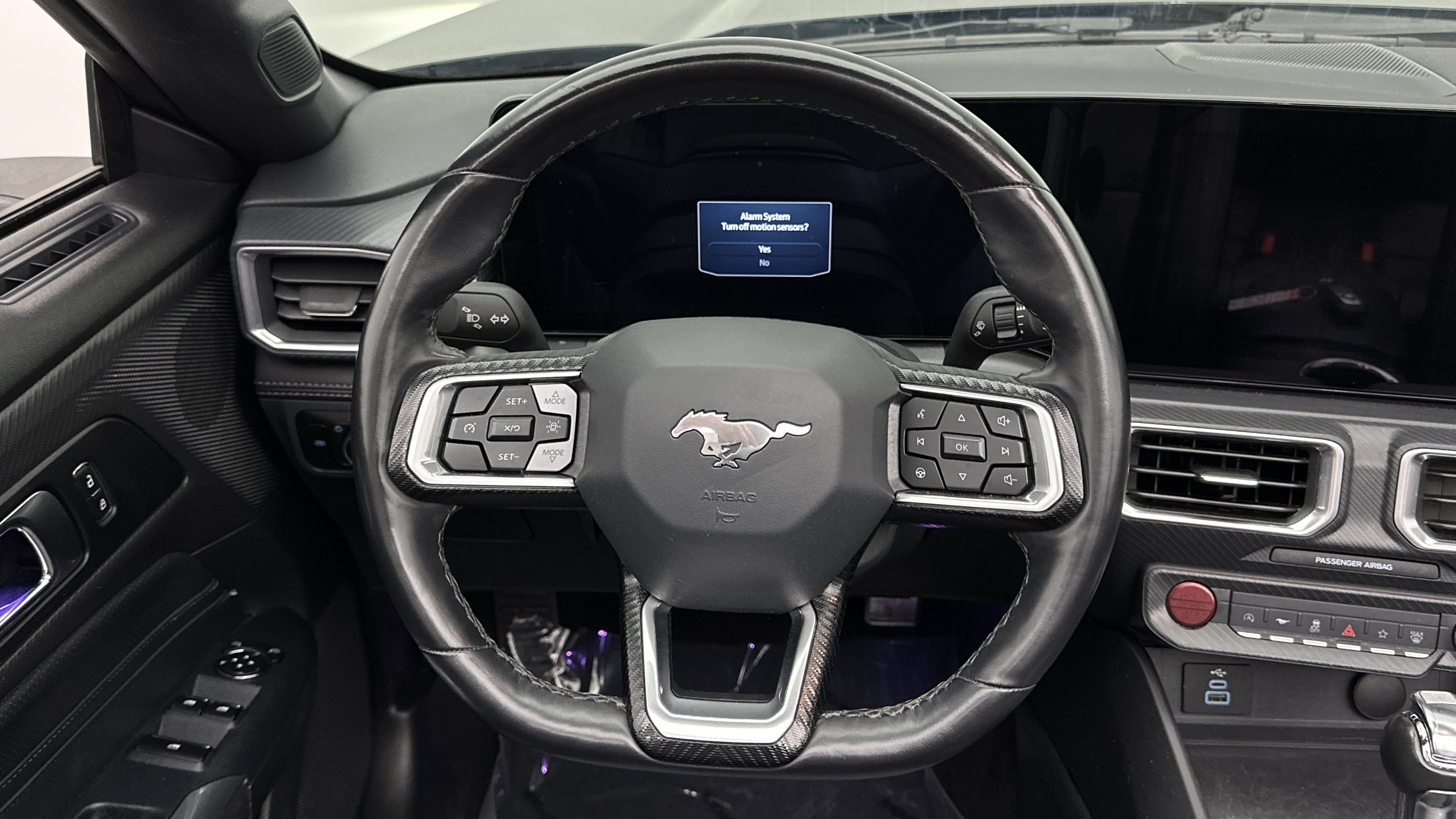 Used 2025 Ford Mustang Premium RWD image 24