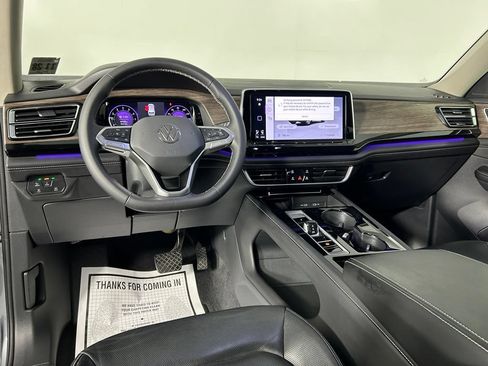 Used 2024 Volkswagen Atlas SEL AWD/4WD image 20