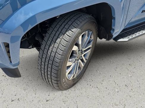 New 2026 Toyota 4Runner Limited AWD/4WD image 33