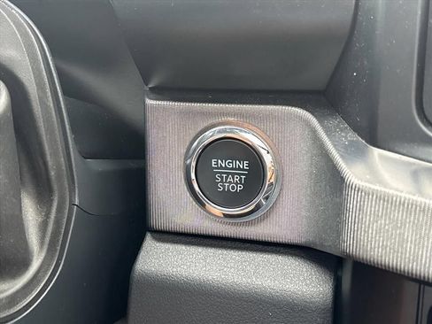 Used 2024 Ford F450 Platinum w/ FX4 Off-Road Package AWD/4WD image 39