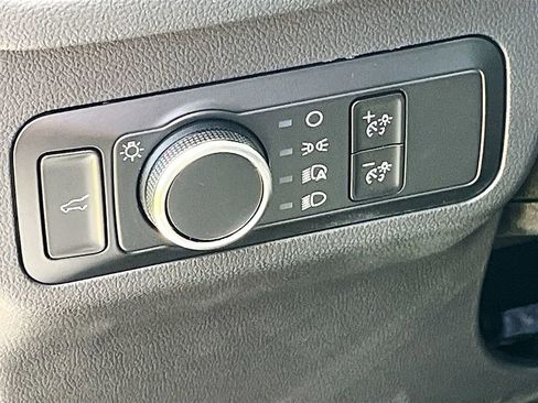 Used 2025 Ford Escape Active w/ Cold Weather Package FWD image 10