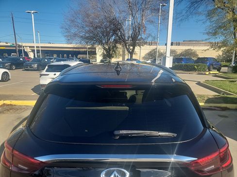 Used 2021 INFINITI QX50 Essential w/ Convenience Package image 5