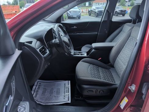 Used 2023 Chevrolet Equinox LT AWD/4WD image 11
