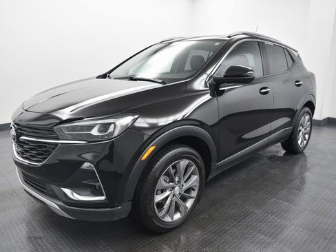 Used 2023 Buick Encore GX Essence w/ Experience Buick Package image 3