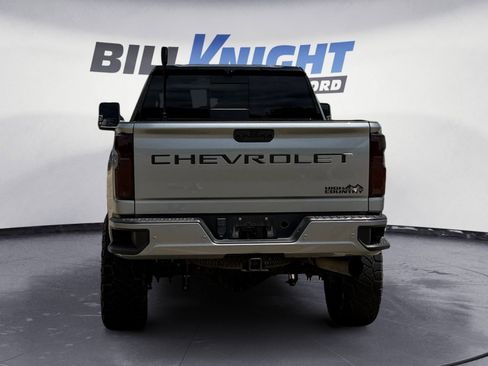 Used 2024 Chevrolet Silverado 2500 High Country w/ High Country Premium Package AWD/4WD image 4