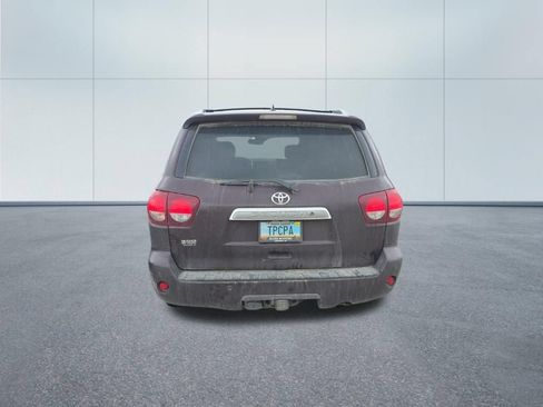 Used 2019 Toyota Sequoia Platinum AWD/4WD image 5