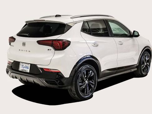 Used 2024 Buick Encore GX Sport Touring w/ Comfort Package image 6