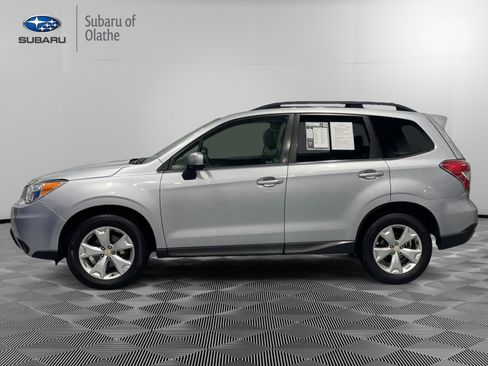 Used 2015 Subaru Forester 2.5i Limited image 8