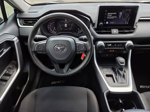 Used 2024 Toyota RAV4 LE FWD image 10