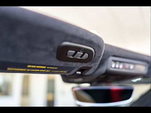 Used 2021 Chevrolet Corvette Stingray Premium Conv w/ Z51 Performance Package RWD image 38