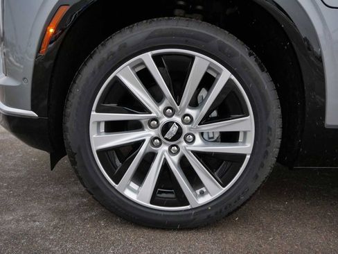 Used 2026 Cadillac Vistiq Luxury AWD/4WD image 13