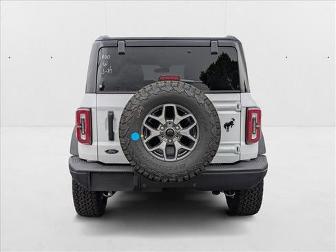 New 2025 Ford Bronco Badlands image 7