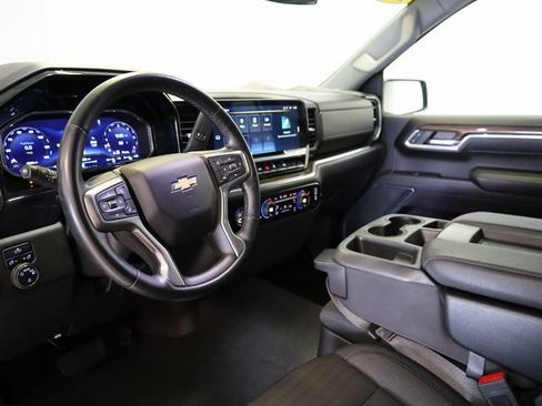 Used 2023 Chevrolet Silverado 1500 LT w/ Protection Package image 4