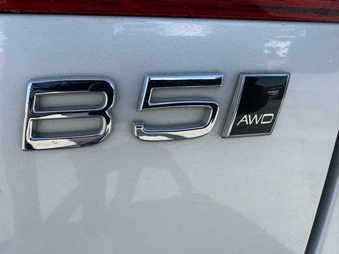 Used 2023 Volvo XC60 B5 Ultimate w/ Climate Package image 5