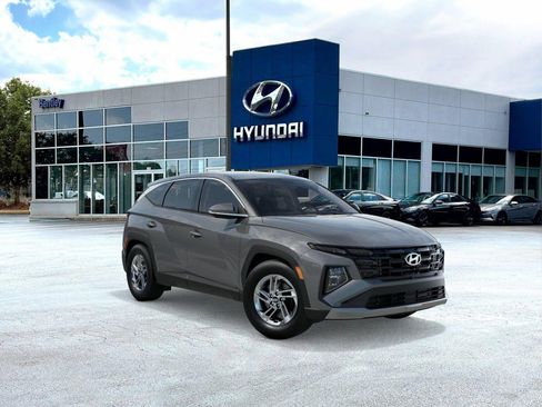 New 2026 Hyundai Tucson SE FWD image 2