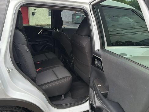 Used 2022 Mitsubishi Outlander ES AWD/4WD image 26
