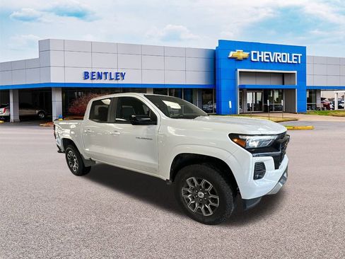 Used 2024 Chevrolet Colorado Z71 w/ Advanced Trailering Package image 1