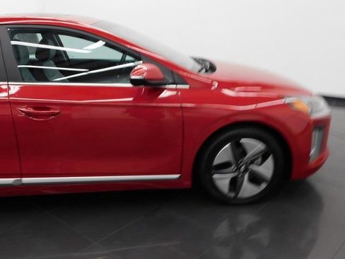 Used 2022 Hyundai Ioniq SEL image 15