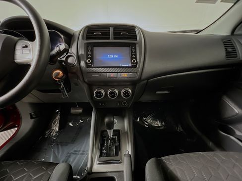 Used 2024 Mitsubishi Outlander Sport ES image 25