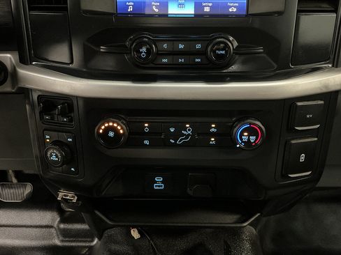 Used 2022 Ford F150 XL w/ Equipment Group 101A High AWD/4WD image 18