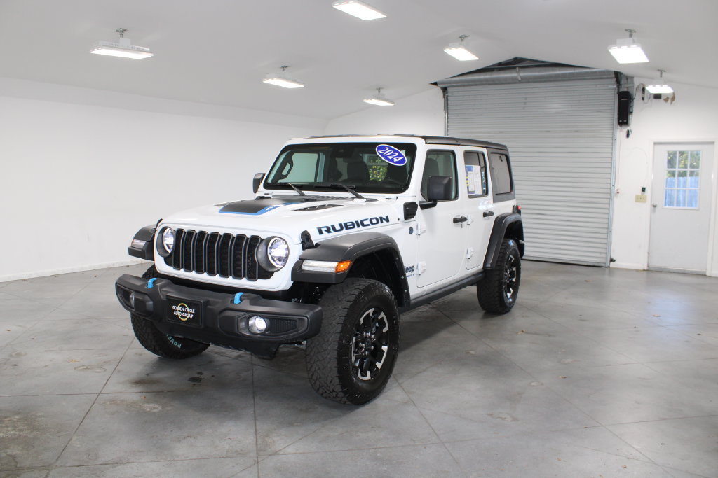 Used 2024 Jeep Wrangler Unlimited Rubicon 4xe AWD/4WD image 4