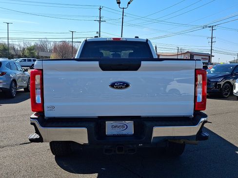 Used 2025 Ford F250 XLT image 5