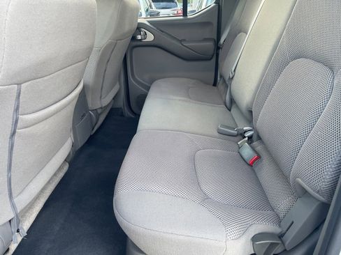Used 2019 Nissan Frontier SV image 27