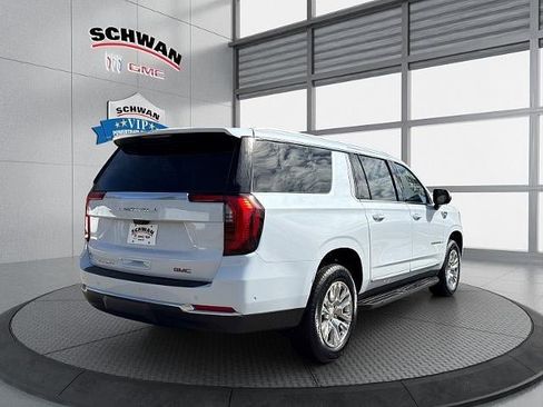 New 2026 GMC Yukon XL Denali w/ Advanced Technology Package image 4
