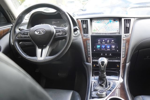 Used 2019 INFINITI Q50 Luxe w/ Essential Package (3.0T Luxe) AWD/4WD image 24