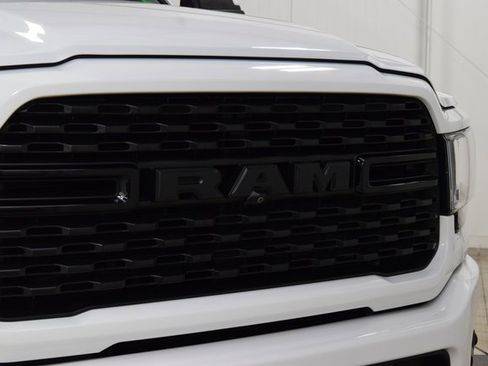 Used 2022 RAM 3500 Big Horn w/ Night Edition image 9