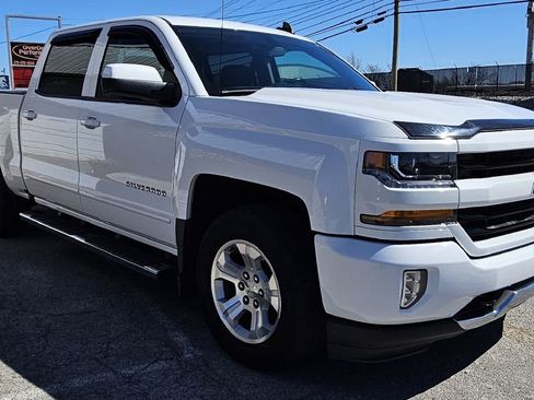 Used 2018 Chevrolet Silverado 1500 LT w/ All Star Edition image 3