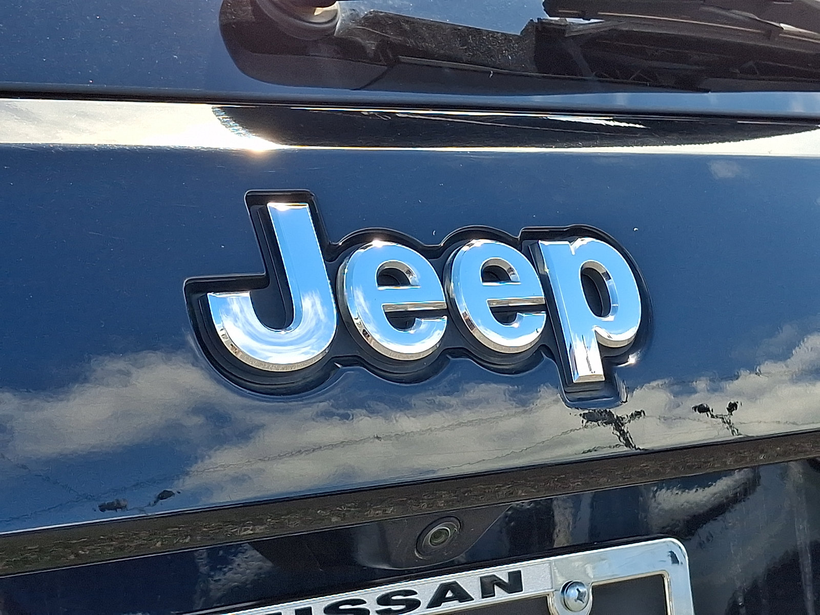 Used 2020 Jeep Grand Cherokee Limited AWD/4WD image 30