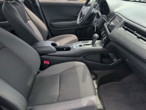 Used 2021 Honda HR-V Sport image 25