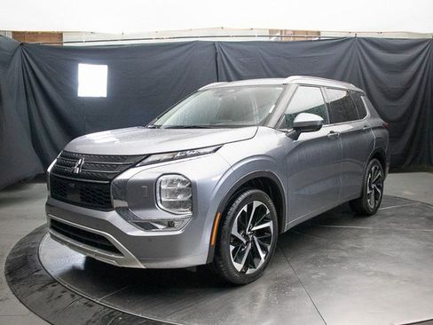 Used 2022 Mitsubishi Outlander SEL image 6