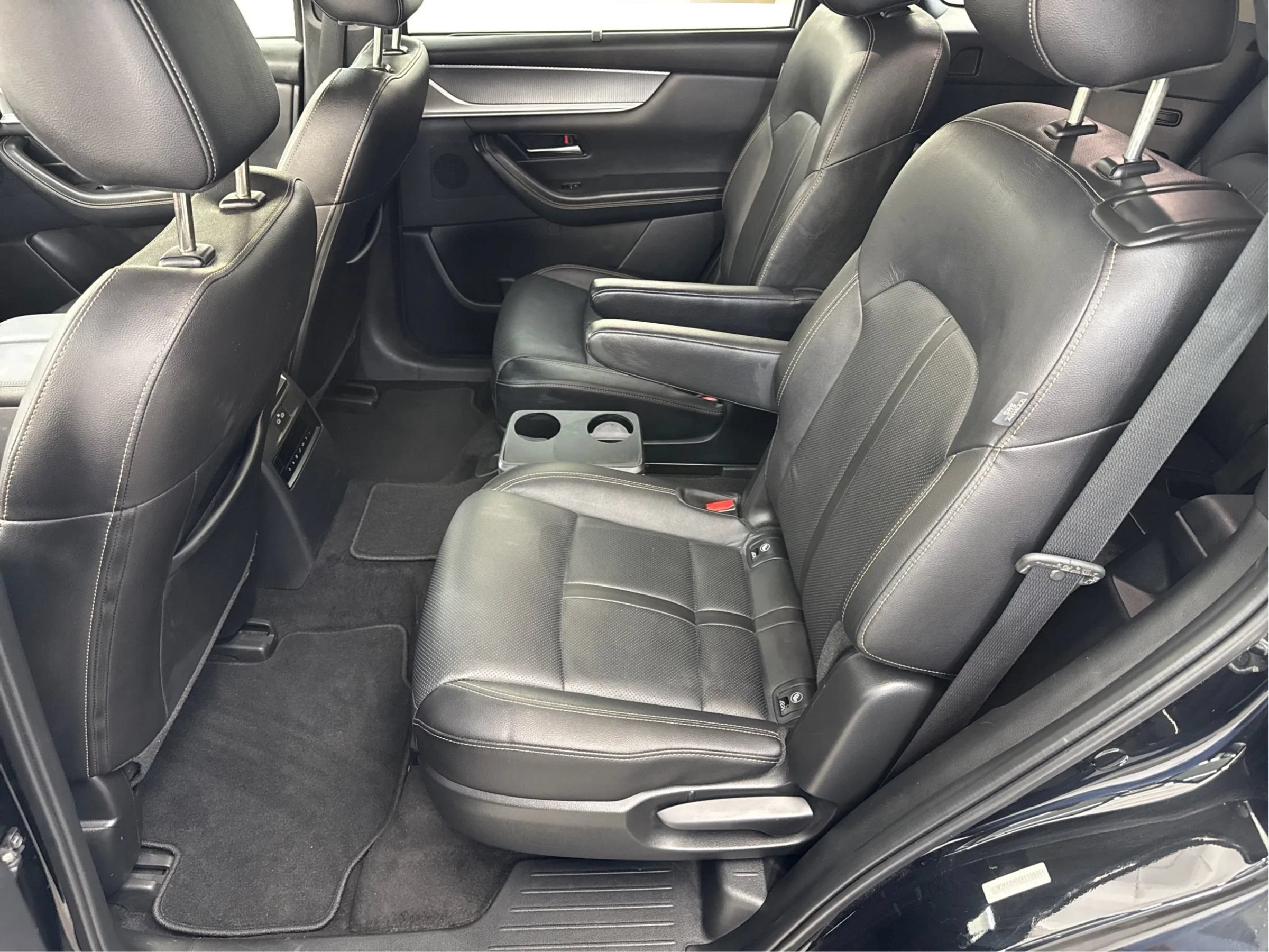 Used 2024 MAZDA CX-90 3.3 Turbo w/ Premium Package AWD/4WD image 14