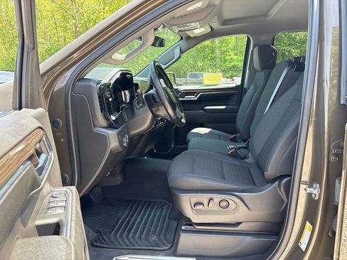 Used 2023 Chevrolet Silverado 1500 LT AWD/4WD image 26