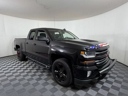 Used 2017 Chevrolet Silverado 1500 LT w/ Redline Edition