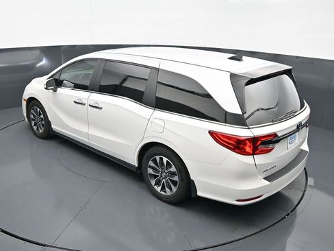 Used 2024 Honda Odyssey EX-L image 18