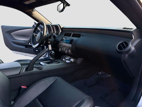 Used 2011 Chevrolet Camaro LT w/ RS Package RWD image 5