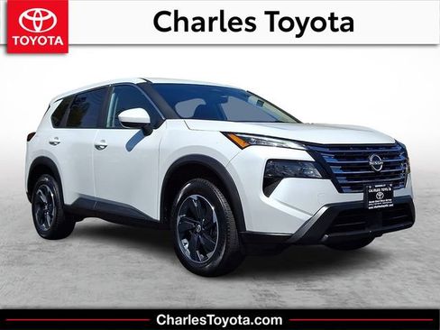 Used 2024 Nissan Rogue SV AWD/4WD image 1