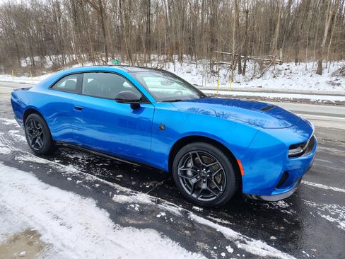 New 2026 Dodge Charger Daytona Scat Pack image 2