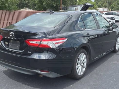 Used 2019 Toyota Camry LE w/ Carpet Mat Package FWD image 3