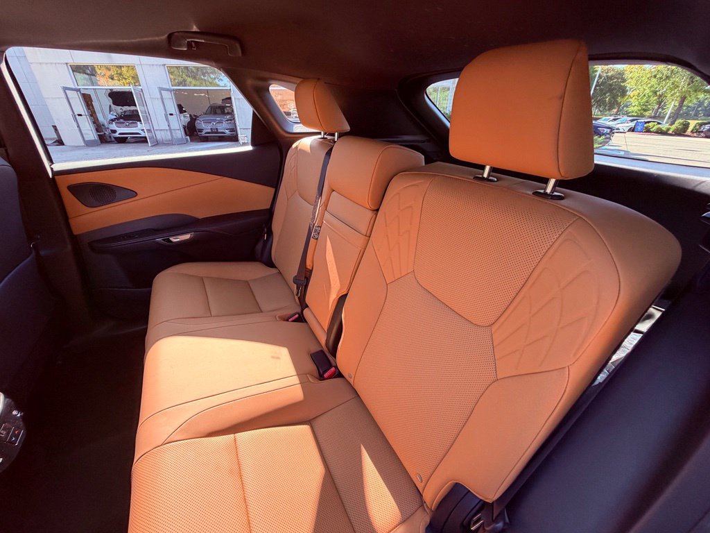 Certified 2025 Lexus RX 350 FWD image 17