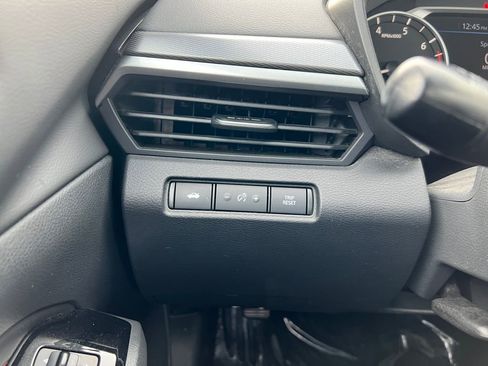 Used 2023 Nissan Altima 2.5 SR image 17