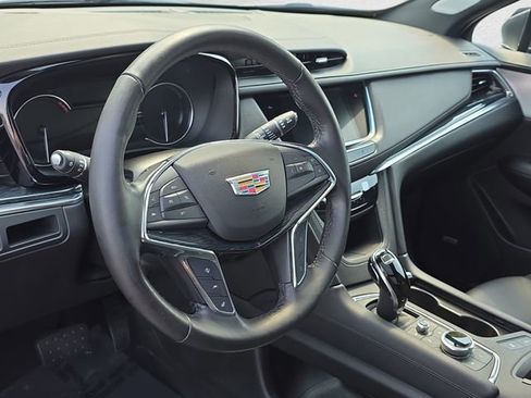 Used 2020 Cadillac XT5 Premium Luxury w/ LPO, Floor Liner Package AWD/4WD image 16