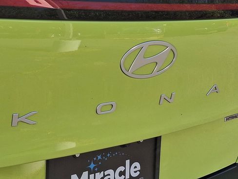 Used 2024 Hyundai Kona Limited image 31