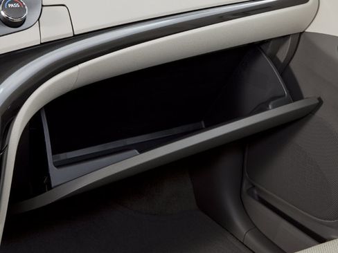 Used 2012 Toyota Sienna LE FWD image 16